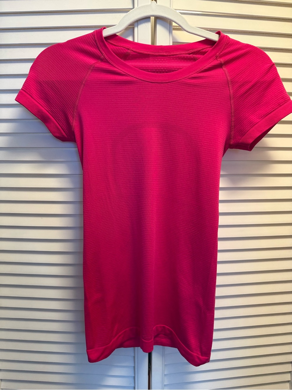 Lululemon Swiftly Tech Short Sleeve 2.0